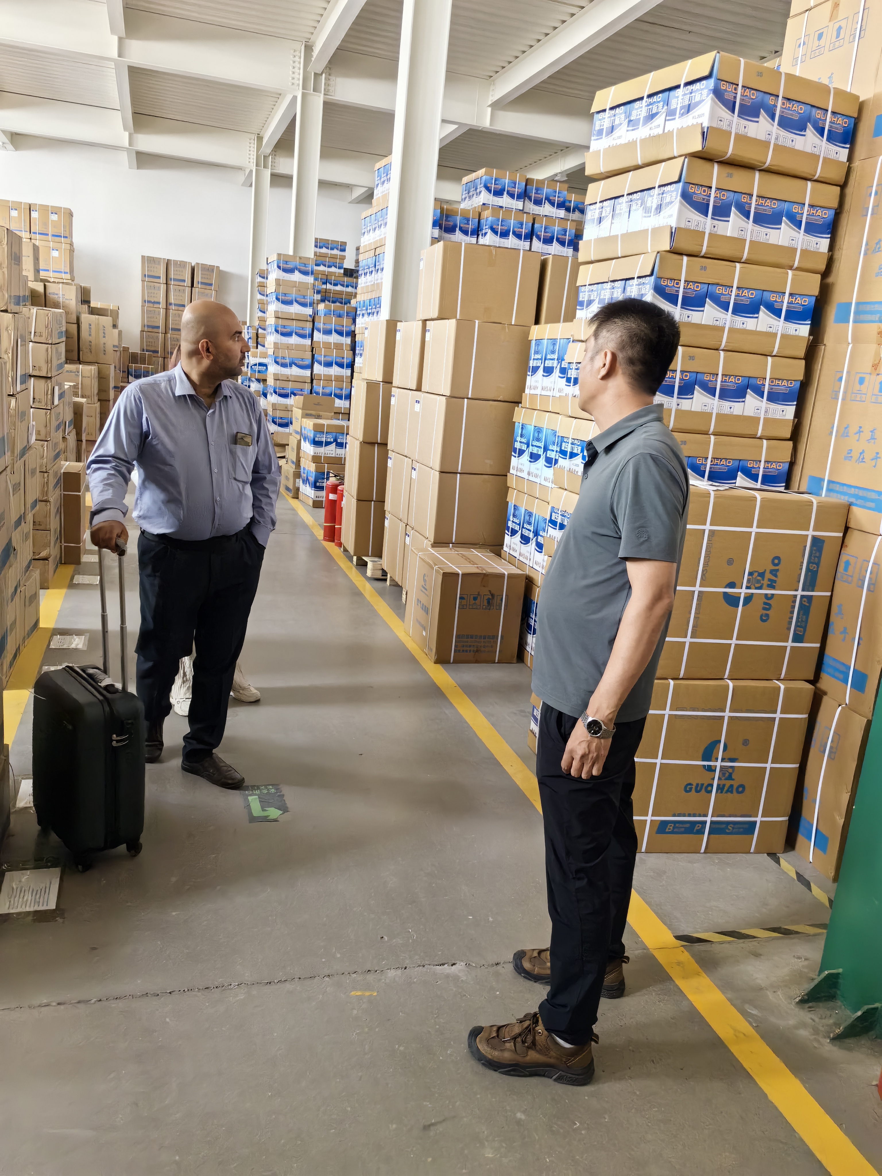 Cliente saudita visitou nossa fábrica de filtros
